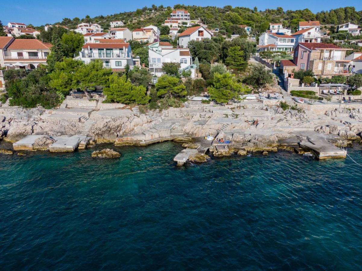 Apartments Matic Рогозница Екстериор снимка